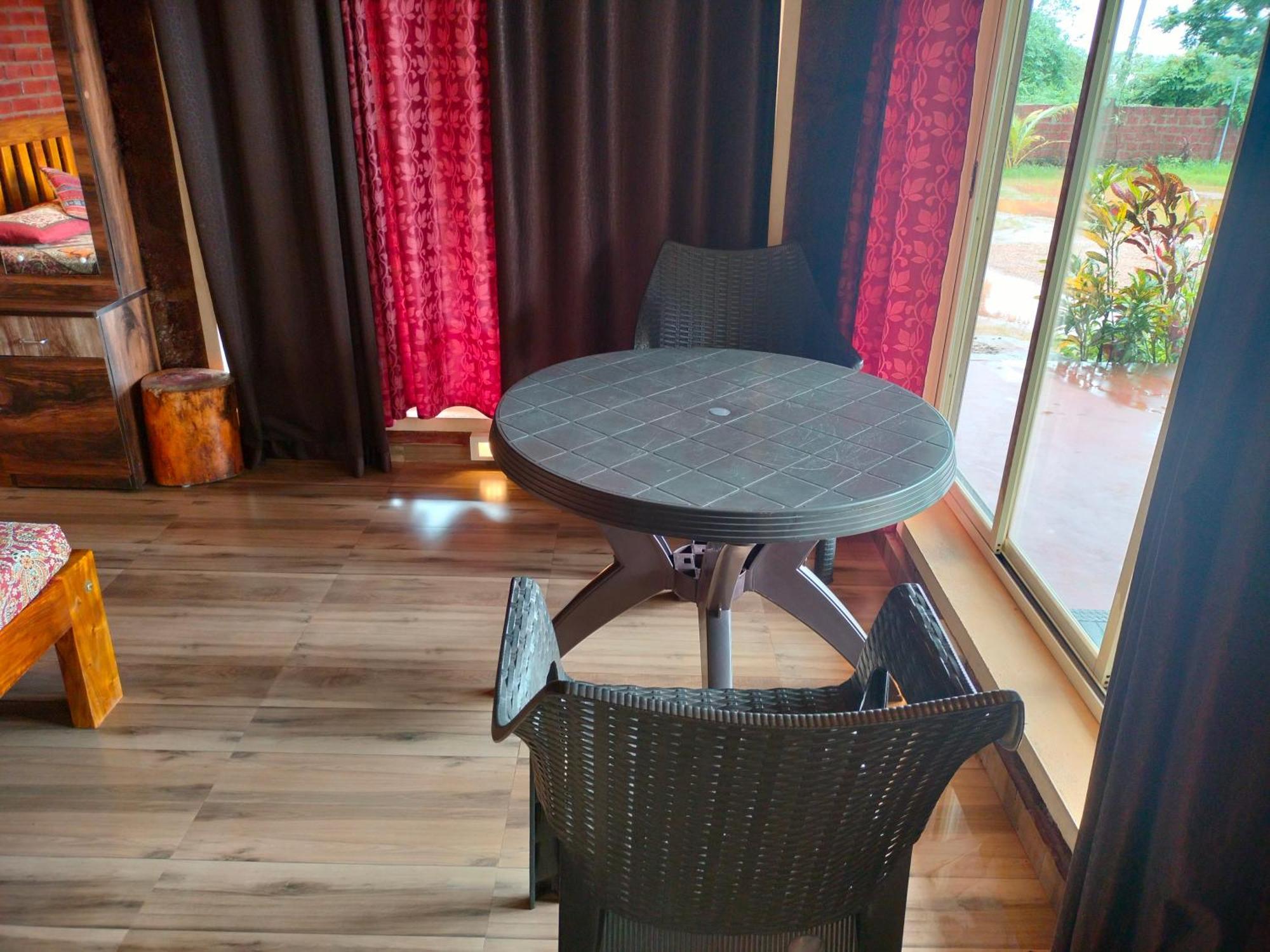 Riverstone Riverfront Stay 戈卡尔纳 外观 照片